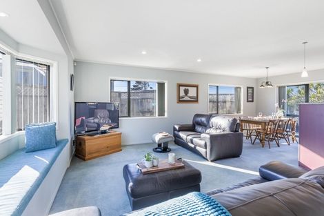 Photo of property in 139 Flanshaw Road, Te Atatu South, Auckland, 0610