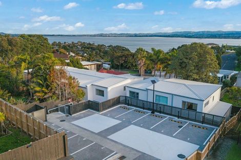 Photo of property in 1/15 Sea Vista Avenue, Beach Haven, Auckland, 0626