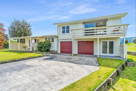 Photo of property in 2 Atua Street, Waikanae Beach, Waikanae, 5036