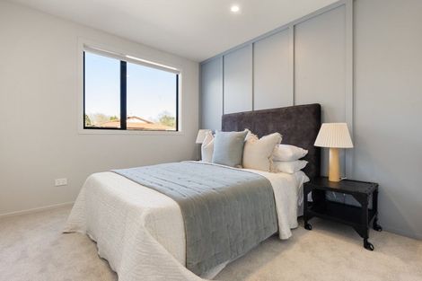 Photo of property in 247 Shakespeare Street, Leamington, Cambridge, 3432