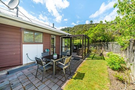 Photo of property in 95 Tawhai Street, Stokes Valley, Lower Hutt, 5019
