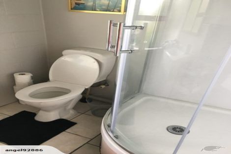 Photo of property in 1/55a West Lynn Road, Titirangi, Auckland, 0604