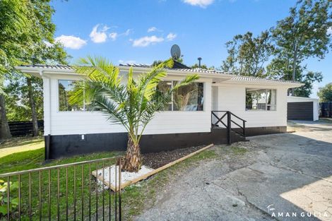 Photo of property in 30 Hyperion Drive, Randwick Park, Auckland, 2105