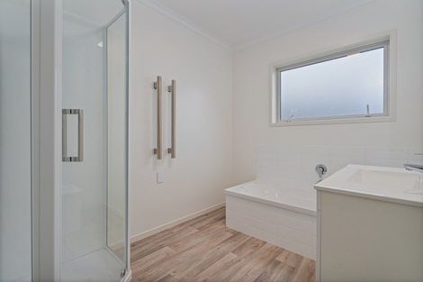 Photo of property in 21 Meadow Drive, Whitianga, 3510