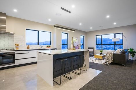 Photo of property in 4 Omaka Place, Aotea, Porirua, 5024