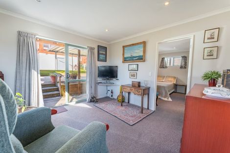Photo of property in 39 Saint George Street, Watlington, Timaru, 7910