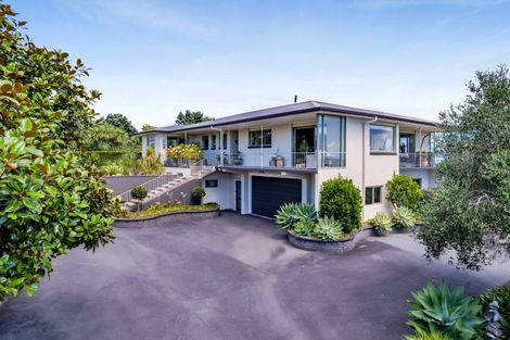 Photo of property in 24 Darwin Crescent, Spotswood, New Plymouth, 4310