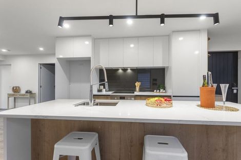 Photo of property in 40a Nikau Street, New Lynn, Auckland, 0600