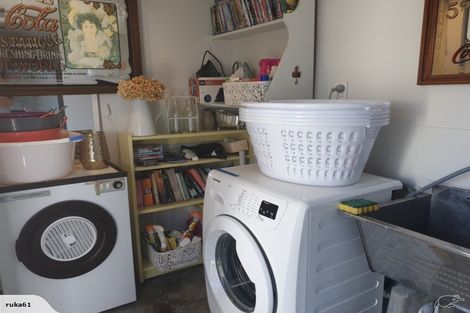 Photo of property in 80a Golf Road, New Lynn, Auckland, 0600