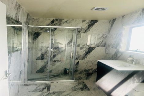 Photo of property in 2/60 Moncrieff Avenue, Clendon Park, Auckland, 2103