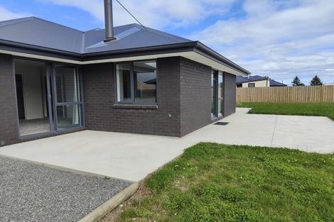 Photo of property in 48 Graeme Foote Street, Darfield, 7510