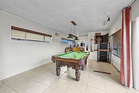 Photo of property in 44 Farquhar Road, Glendene, Auckland, 0602