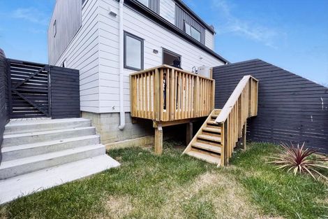 Photo of property in 2/9 Peace Avenue, Mount Wellington, Auckland, 1062