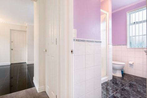 Photo of property in 14 Marguerita Place, West Harbour, Auckland, 0618