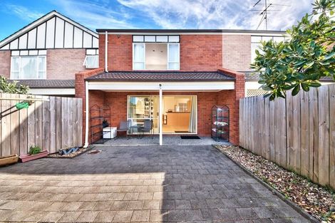 Photo of property in 4/23 Charlenne Close, Ranui, Auckland, 0612