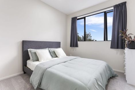 Photo of property in 21d Cherry Tree Place, Massey, Auckland, 0614