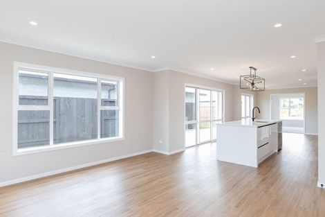 Photo of property in 8 Lavinias Way, Chartwell, Hamilton, 3210