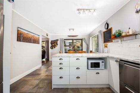 Photo of property in 26 Ngatiawa Road, Reikorangi, Waikanae, 5391