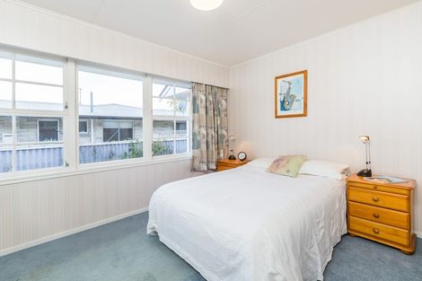 Photo of property in 8 James Cook Street, Havelock North, 4130
