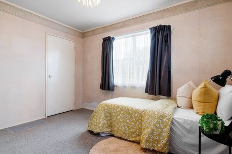 Photo of property in 2 Sunnyside Road, Nawton, Hamilton, 3200