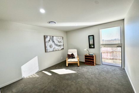 Photo of property in 5 Greenpath Lane, Hurworth, New Plymouth, 4310