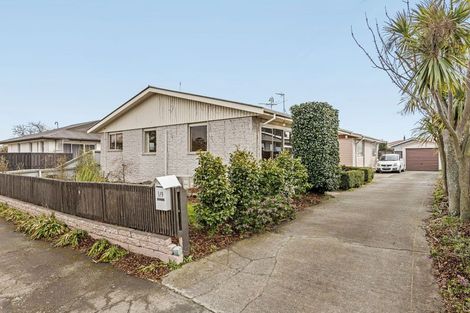 Photo of property in 1/9 Kawau Crescent, Bromley, Christchurch, 8062