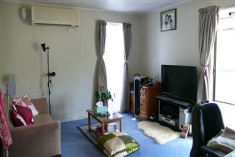 Photo of property in 2/141 Spinella Drive, Bayview, Auckland, 0629