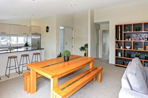 Photo of property in 5 Butterworth Crescent, Papamoa Beach, Papamoa, 3118