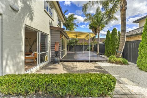 Photo of property in 3 Girvan Terrace, Wattle Downs, Auckland, 2103
