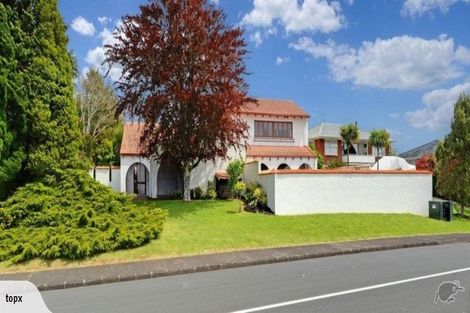 Photo of property in 19 Marywil Crescent, Hillcrest, Auckland, 0627