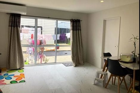 Photo of property in 43 Treestump Road, Takanini, 2112