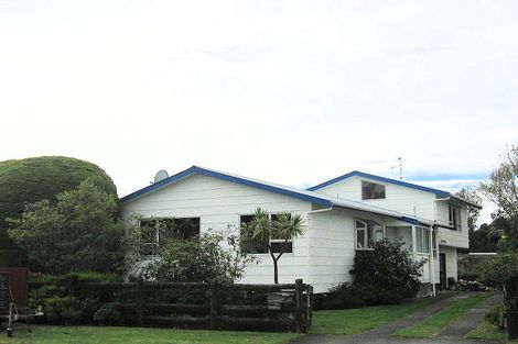 Photo of property in 4 Elder Grove, Paraparaumu, 5032