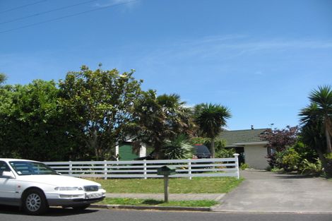Photo of property in 111 Torkar Road, Clarks Beach, 2122