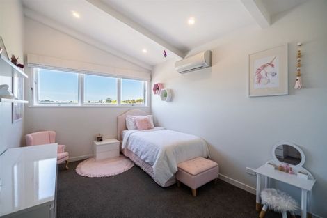 Photo of property in 120 Methuen Road, New Windsor, Auckland, 0600