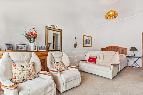 Photo of property in 3/61 Cook Street, Howick, Auckland, 2014