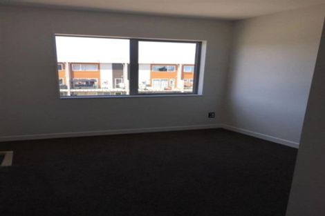 Photo of property in 2 Meritage Lane, Te Atatu South, Auckland, 0610