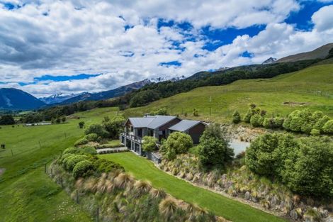 Photo of property in 41 Precipice Lane, Glenorchy, 9372