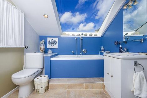 Photo of property in 15 Kerr Street, Devonport, Auckland, 0624