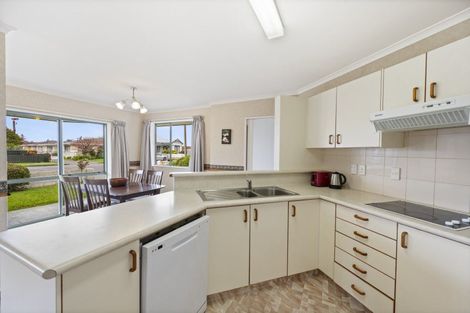 Photo of property in 5 Peddie Street, Taradale, Napier, 4112