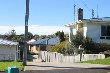 Photo of property in 6 Holden Avenue, Forest Lake, Hamilton, 3200