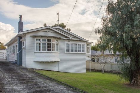 Photo of property in 16 Croydon Road, New Lynn, Auckland, 0600