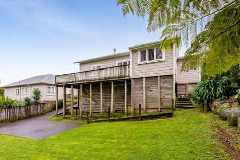 Photo of property in 11 Sycamore Grove, Lower Vogeltown, New Plymouth, 4310
