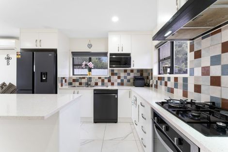 Photo of property in 1/36 West Coast Road, Glen Eden, Auckland, 0602
