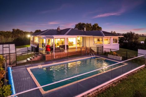 Photo of property in 255 Kaihihi Road, Okato, 4381