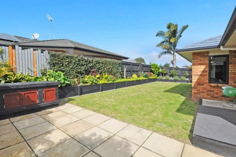 Photo of property in 7 Mandalay Place, Waiuku, 2123