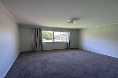 Photo of property in 39 Diana Drive, Glenfield, Auckland, 0627