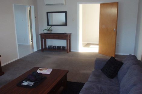 Photo of property in 68 Gloaming Hill, Titahi Bay, Porirua, 5022