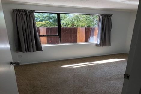 Photo of property in 19 Montclare Avenue, Ilam, Christchurch, 8041