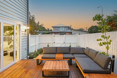 Photo of property in 1/26 Devon Street, Sydenham, Christchurch, 8023