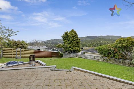 Photo of property in 70 Major Drive, Kelson, Lower Hutt, 5010